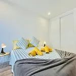 Limoeiro - Shopping Center 50m - Modern Apartament