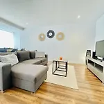 Limoeiro - Shopping Center 50m - Modern Apartament *