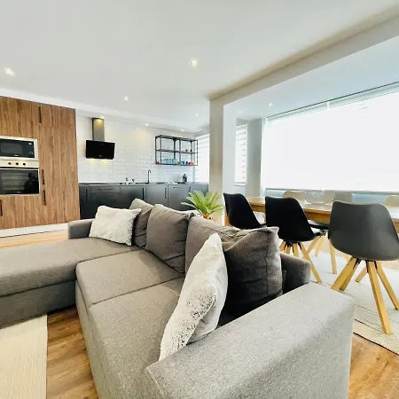 Apartman Limoeiro - Shopping Center 50m - Modern